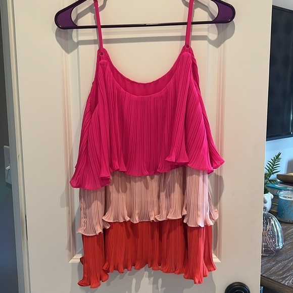 Entro Ruffled Top - Picture 3 of 5